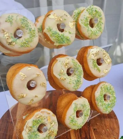 Acrylic donut stand
