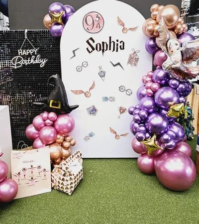 Themed Solo package